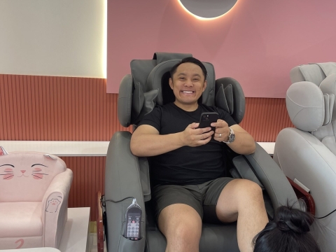 GRAND OPENING PHOTO 12.01.24