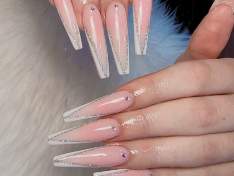 NAILS 